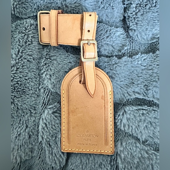 Louis Vuitton Luggage Tag with Strap. - Picture 1 of 4
